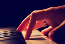 斯基拉:尤文老板埃尔坎也在现场,观看了图多尔执教尤文的首秀.